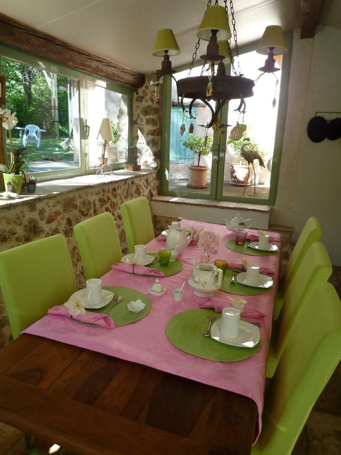 La Rose Des Vents Bed and Breakfast Montauroux Eksteriør billede